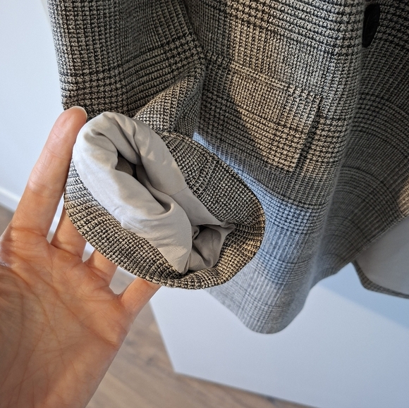 H&M Women's Gray Check/Glen Plaid Double-breasted Blazer (Size M) - Picture 7 of 11